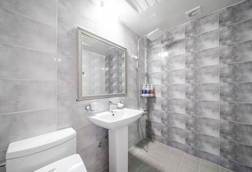 מוטל Andong Okdong Hayanseong