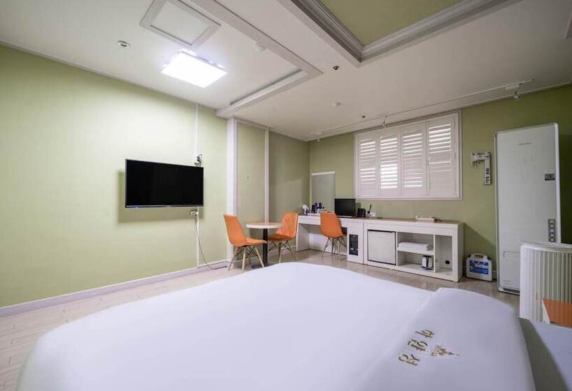 מוטל Andong Okdong Hayanseong