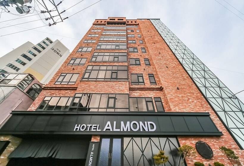 汽车旅馆 Changwon Jinhae Almond