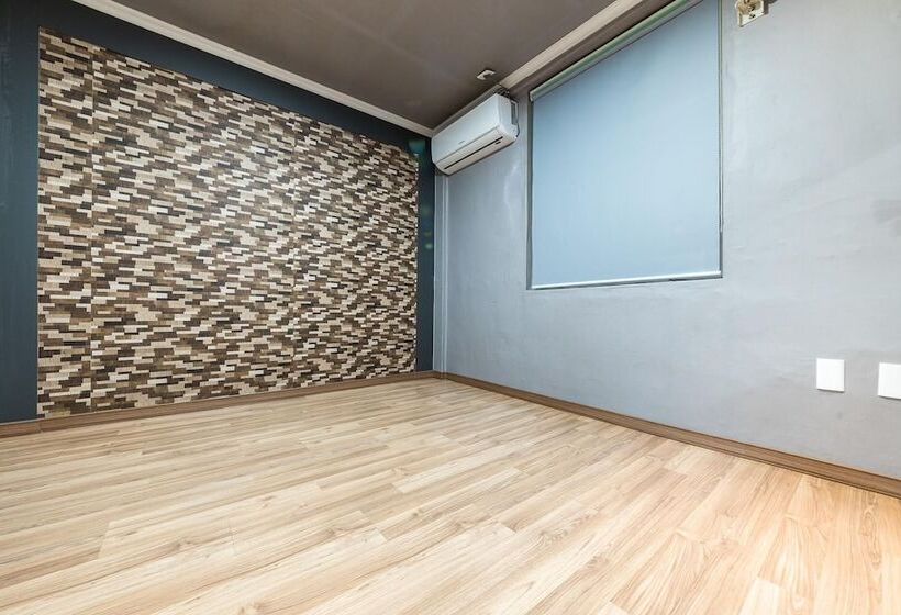 מוטל Cheongju Crystal