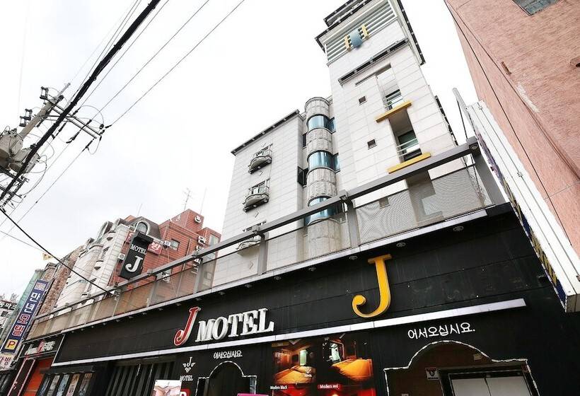 מוטל Daejeon Yongjeon J