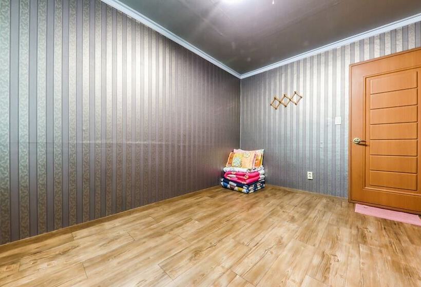 מוטל Danyang Taehwasan Park