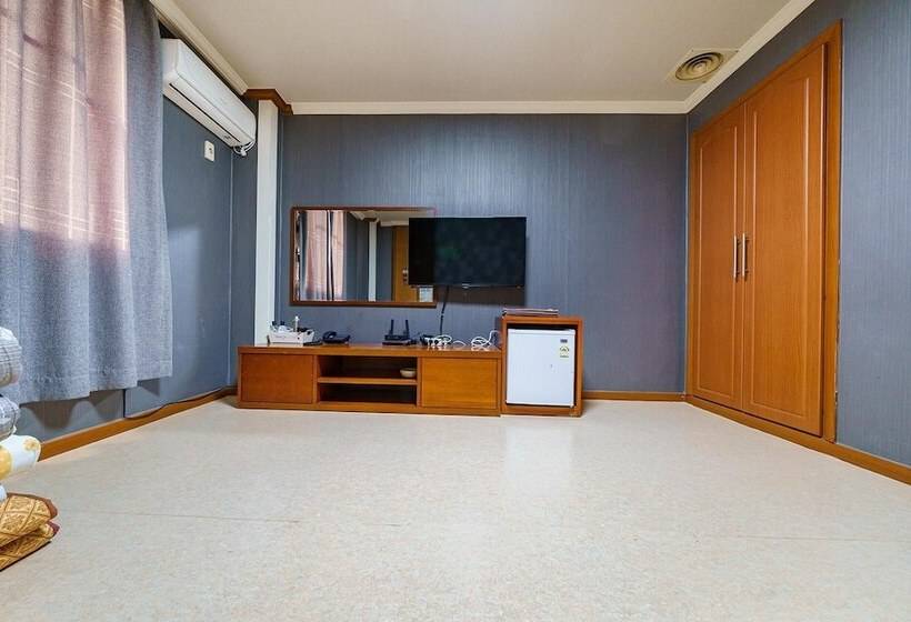 Мотель Donghae Hotel Mi