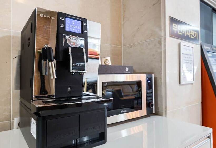 모텔 Gangneung Kyungpodae La Mer