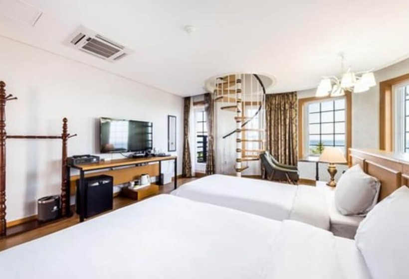 모텔 Gangneung Kyungpodae La Mer