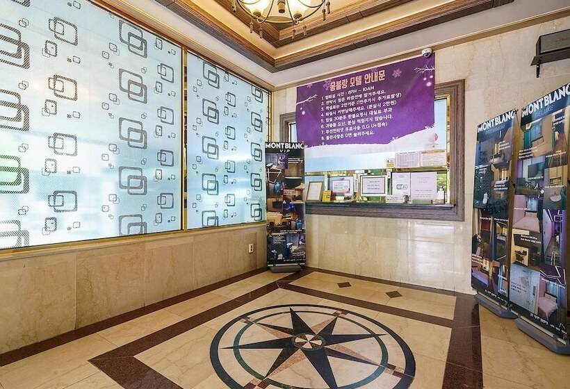 Мотель Gangneung Mont Blanc