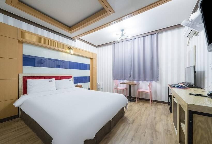 Мотель Gangneung Mont Blanc