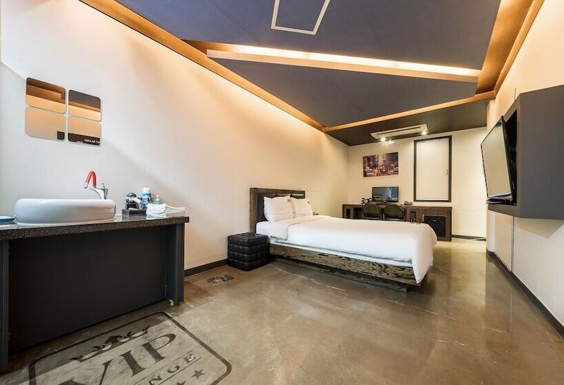 Мотель Gangneung Mont Blanc