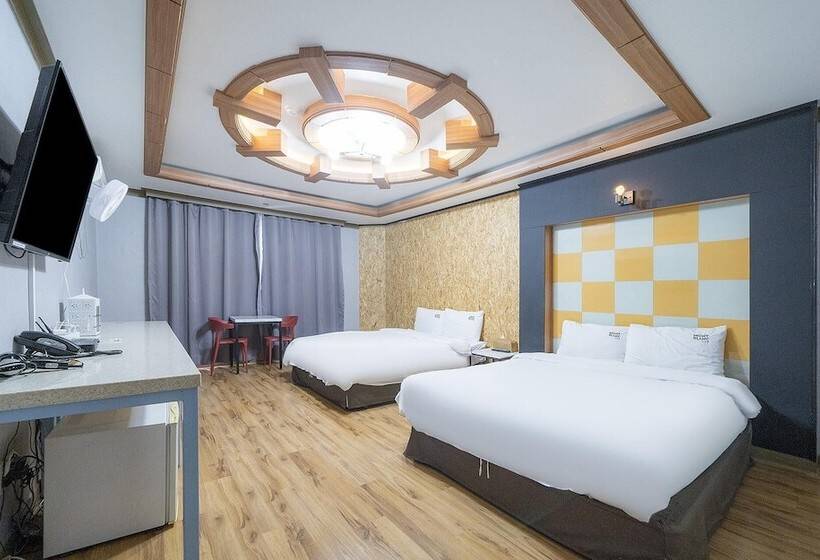 Мотель Gangneung Mont Blanc