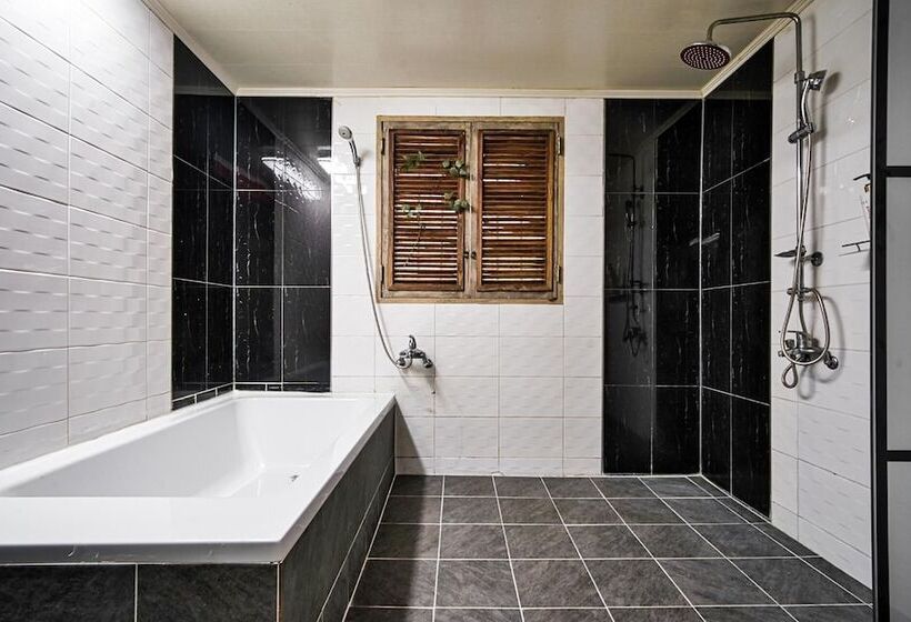 Motel Geochang Cheonoh