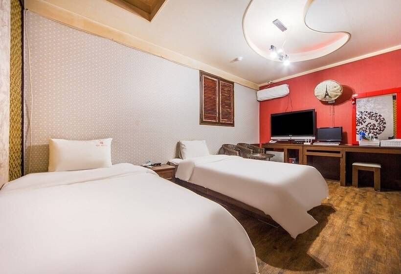 Motel Geochang Cheonoh