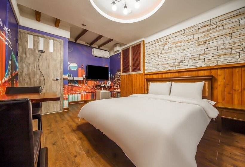 Motel Geochang Cheonoh