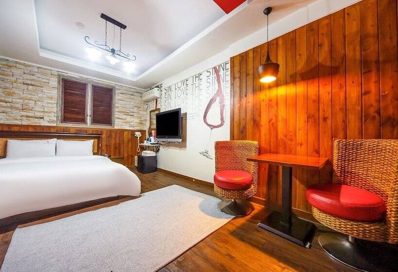 Motel Geochang Cheonoh