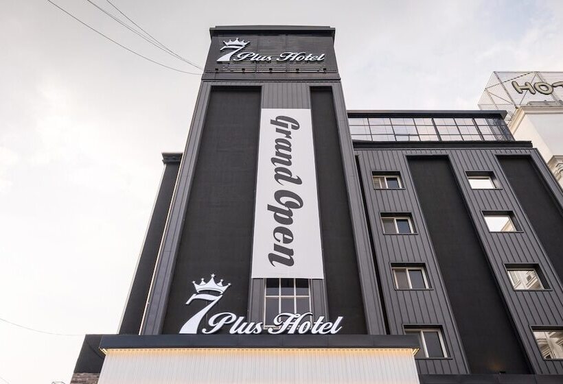 모텔 Gumi Indong Hotel 7 Plus