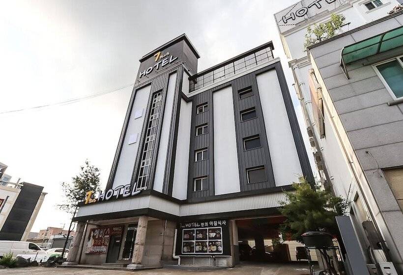 모텔 Gumi Indong Hotel 7 Plus