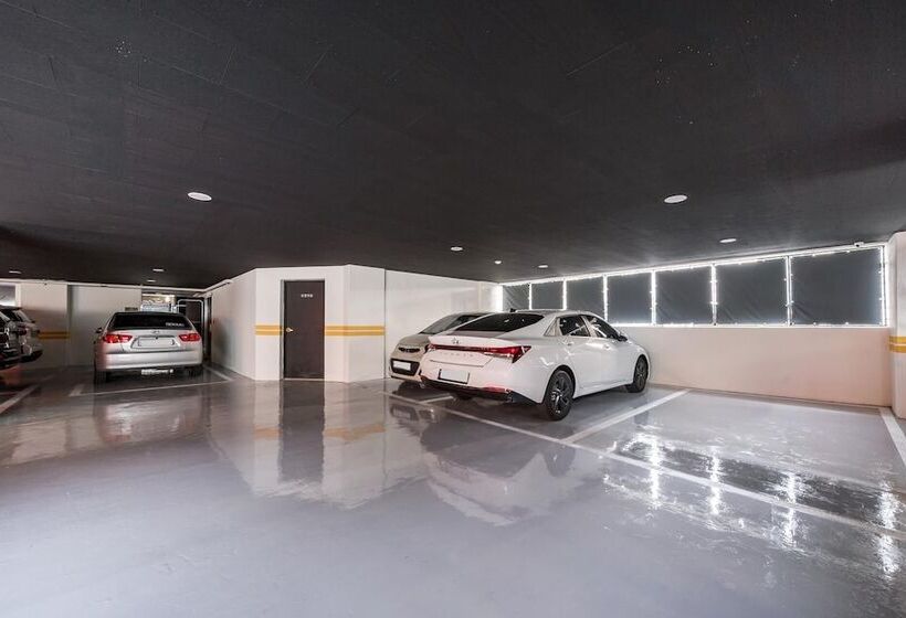 모텔 Gumi Indong Hotel 7 Plus