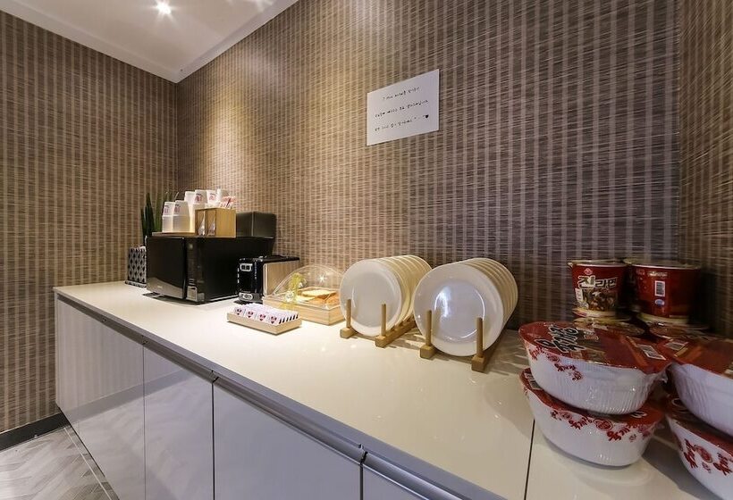 모텔 Gumi Indong Hotel 7 Plus