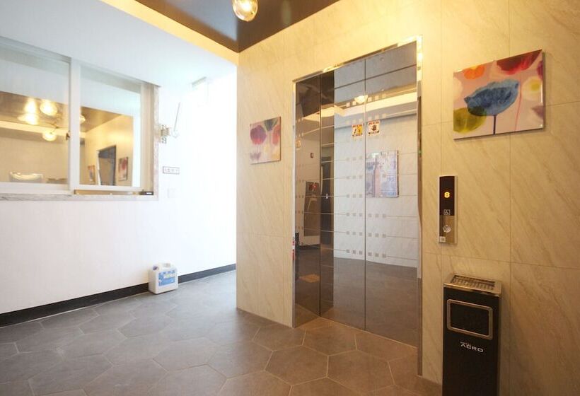 فندق على الطريق Gunsan Hotel Acro