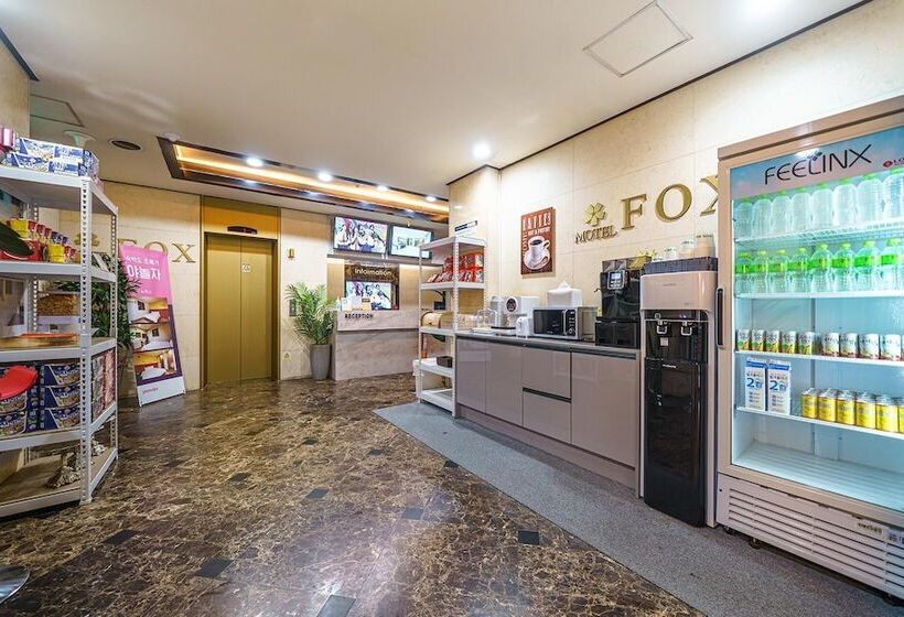 מוטל Gunsan New Fox