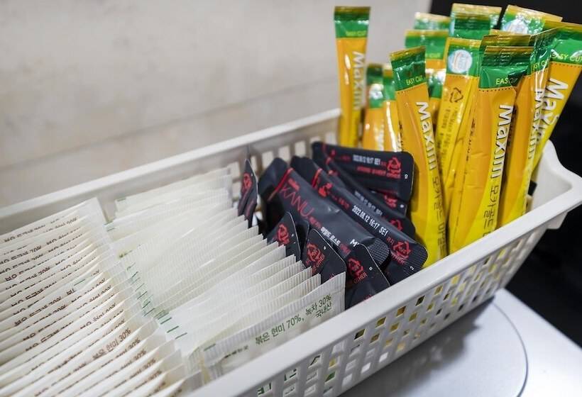 מוטל Gunsan New Fox