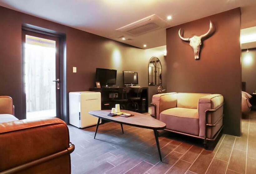 モーテル Hwagok Yaja