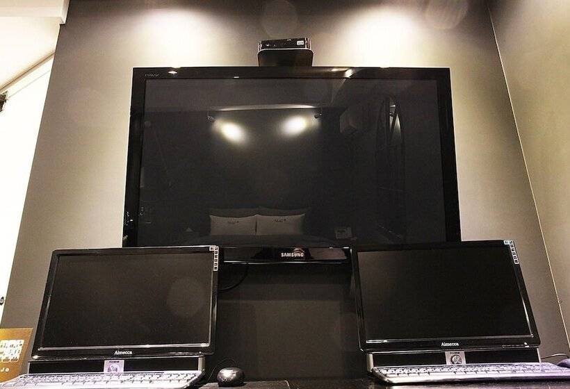 モーテル Hwagok Yaja