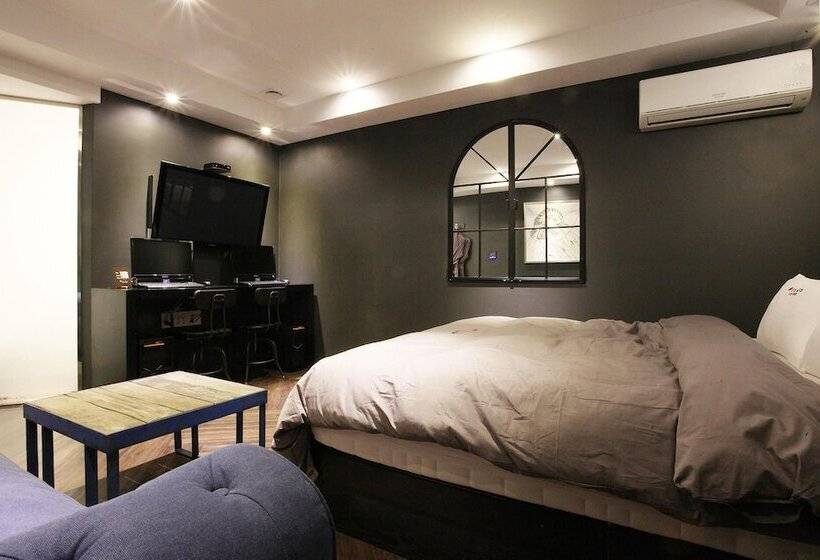 モーテル Hwagok Yaja