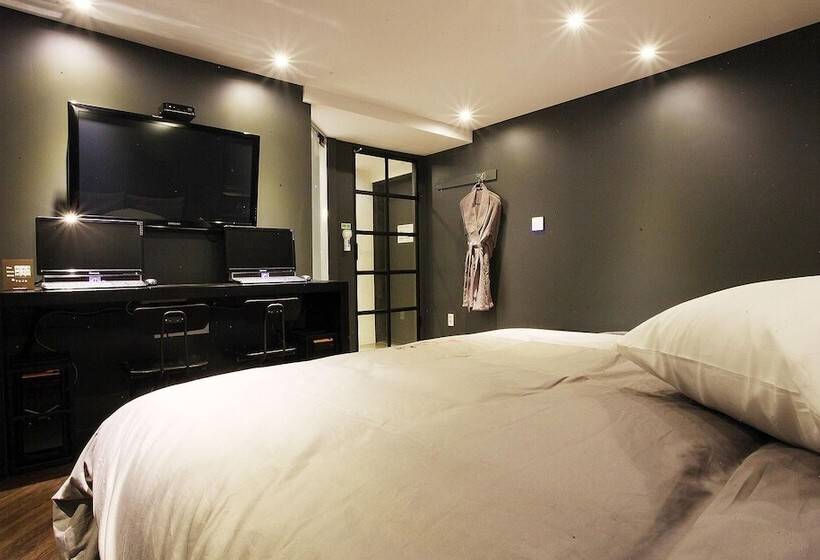 モーテル Hwagok Yaja