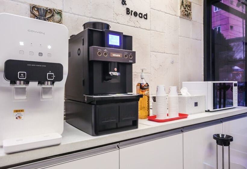 فندق على الطريق Jinju Casa