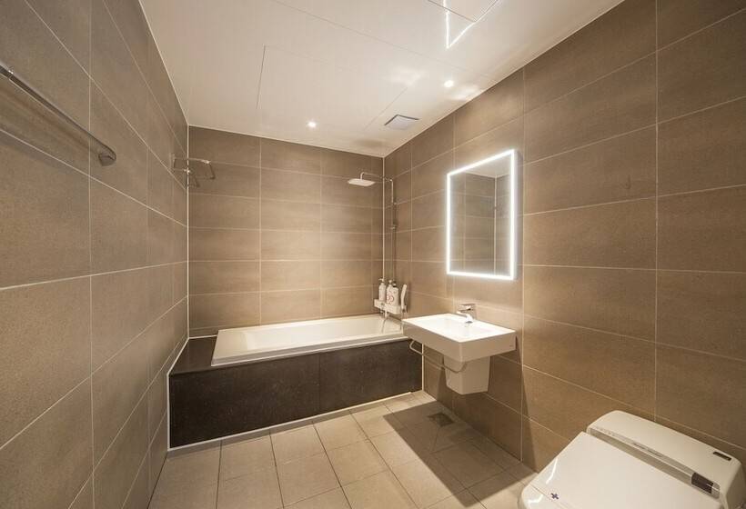 汽车旅馆  Naju Western