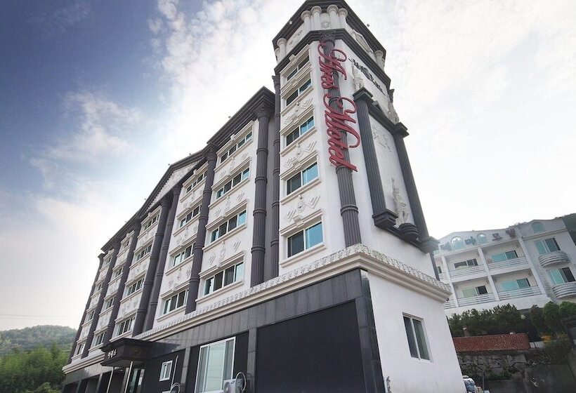 Motel Namhae Ares