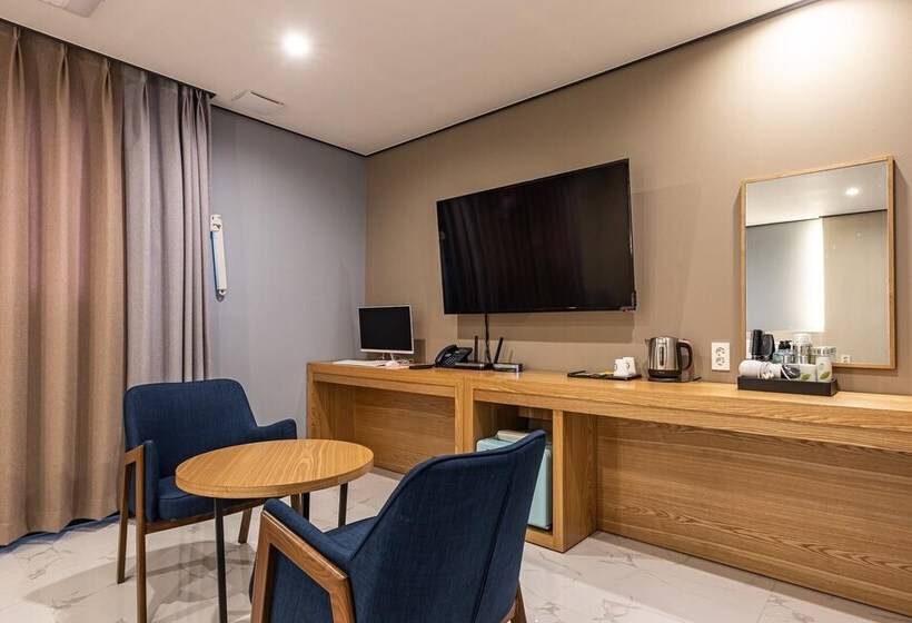 모텔 Okcheon Daecheong