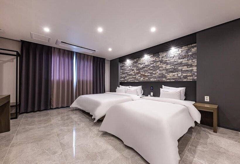 모텔 Okcheon Daecheong