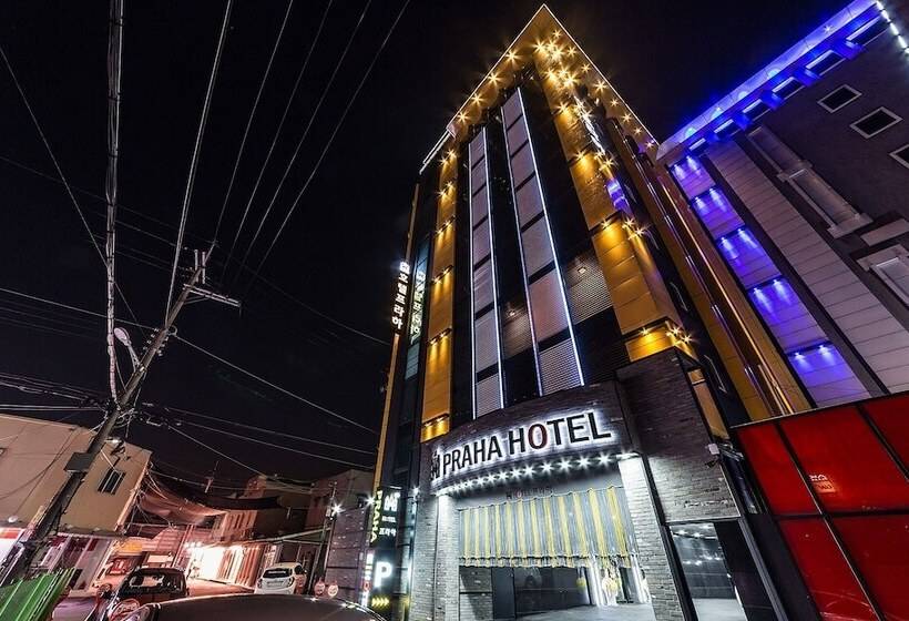 Motel Pyeongtaek Praha