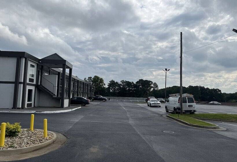 فندق على الطريق Rodeway Inn