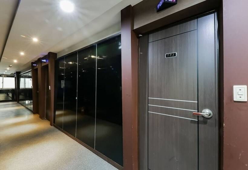 Мотель Seosan Neotel