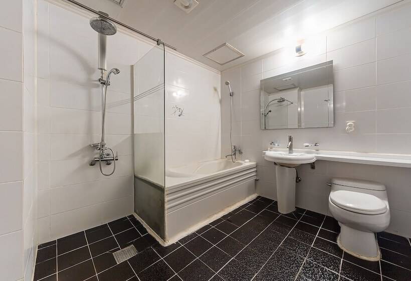 Мотель Seosan Neotel