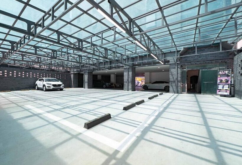 מוטל Siheung Eros