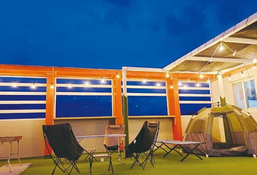 Motel Tongyeong Rock