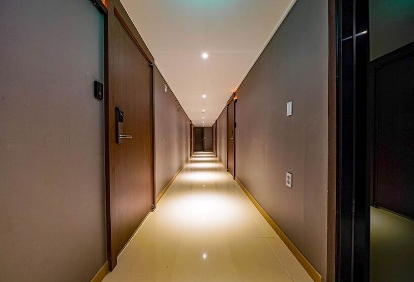 모텔 Ulsan Jinha Hotel Lorento