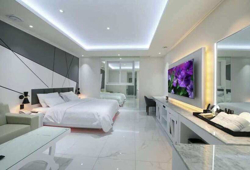 מוטל Wj Hotel Pool House