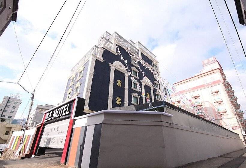 מוטל Yangsan Bukbudong Benz