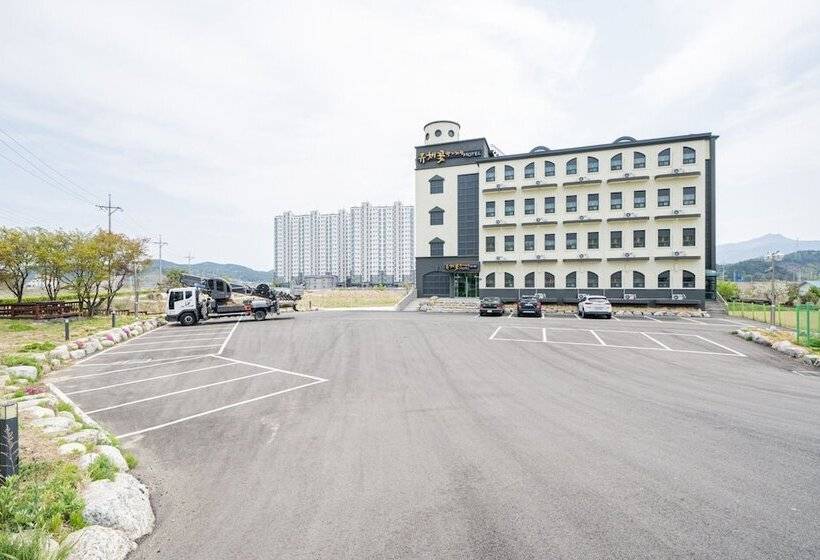 Motel Yangyang Yuchaekkotyanggicheoreom