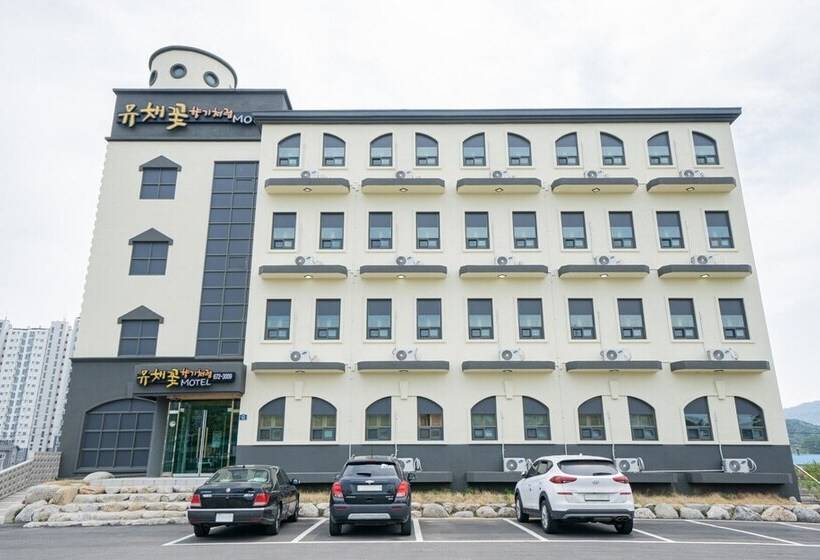Motel Yangyang Yuchaekkotyanggicheoreom