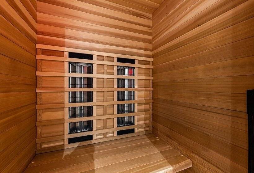 Мотель Yeongdong The J