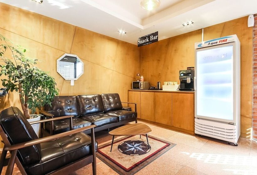 Мотель Yeosu Hotel The B