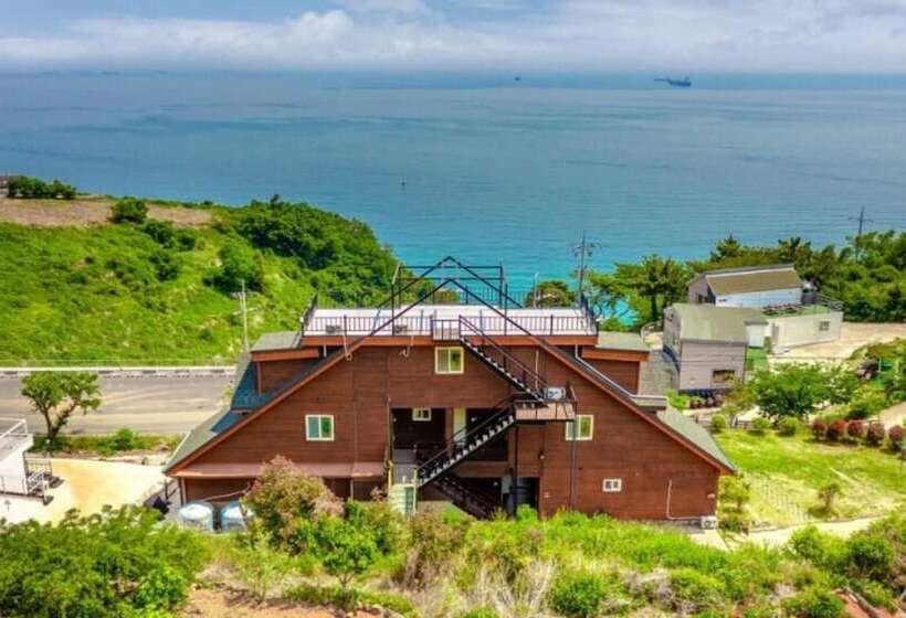 Namhae Macaron Pension