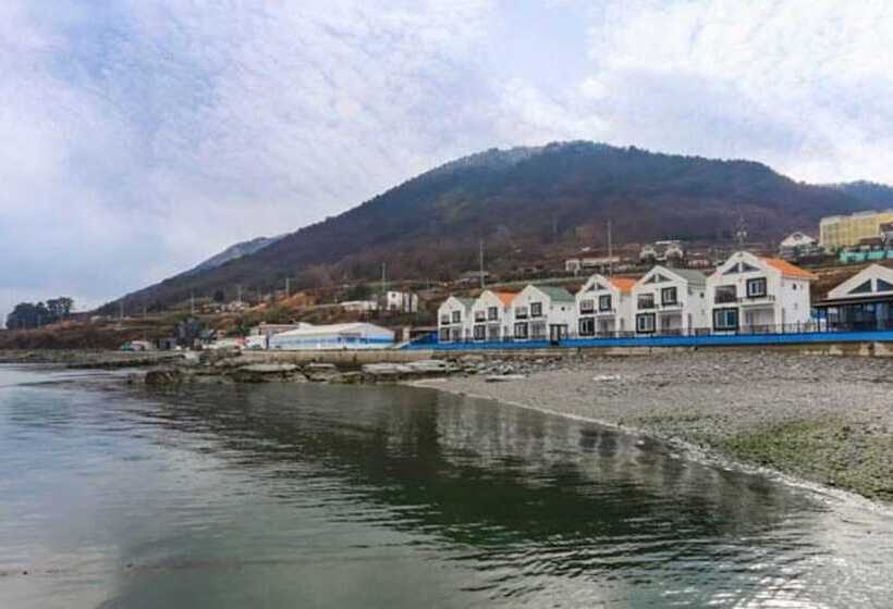 Namhae Sea And Star Pension