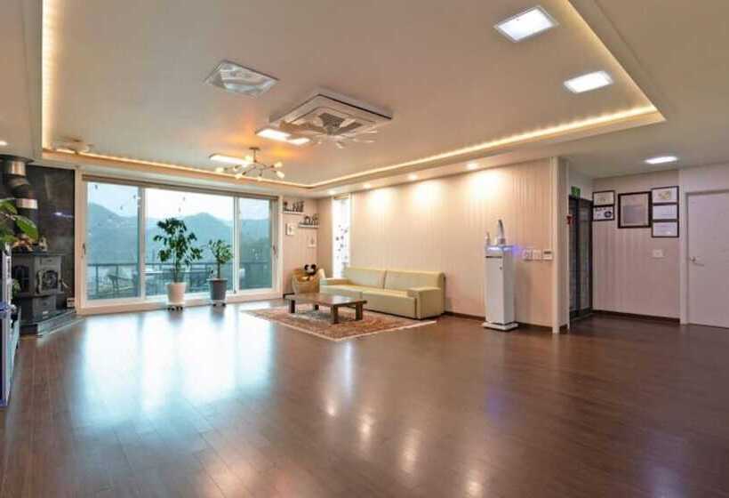 Namyangju Noblian House Pension