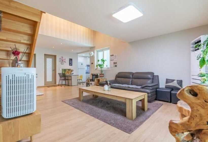 Namyangju Noblian House Pension